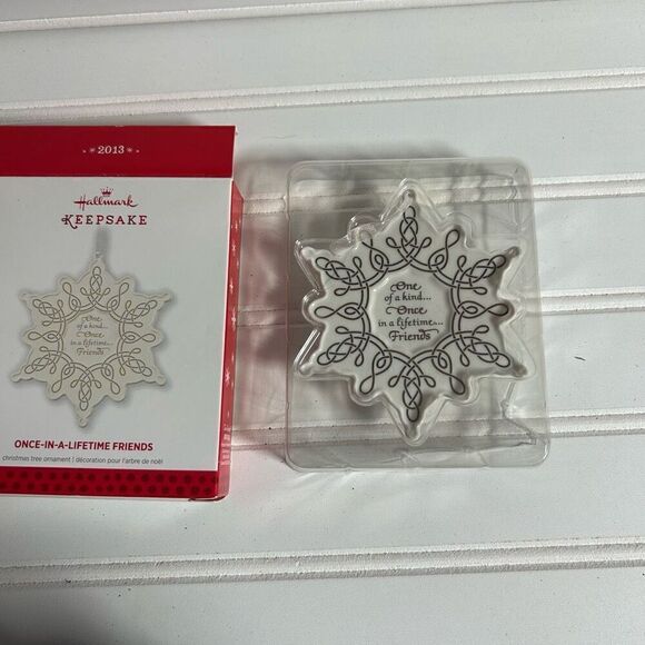 Hallmark Once in a Lifetime Friend Ornament 2013 New in Package - Picture 1 of 6